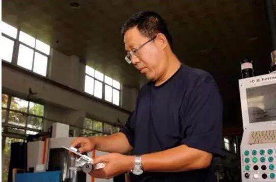 yl23411永利2名员工分获“西安质量工匠”“西安质量工匠”提名奖称号